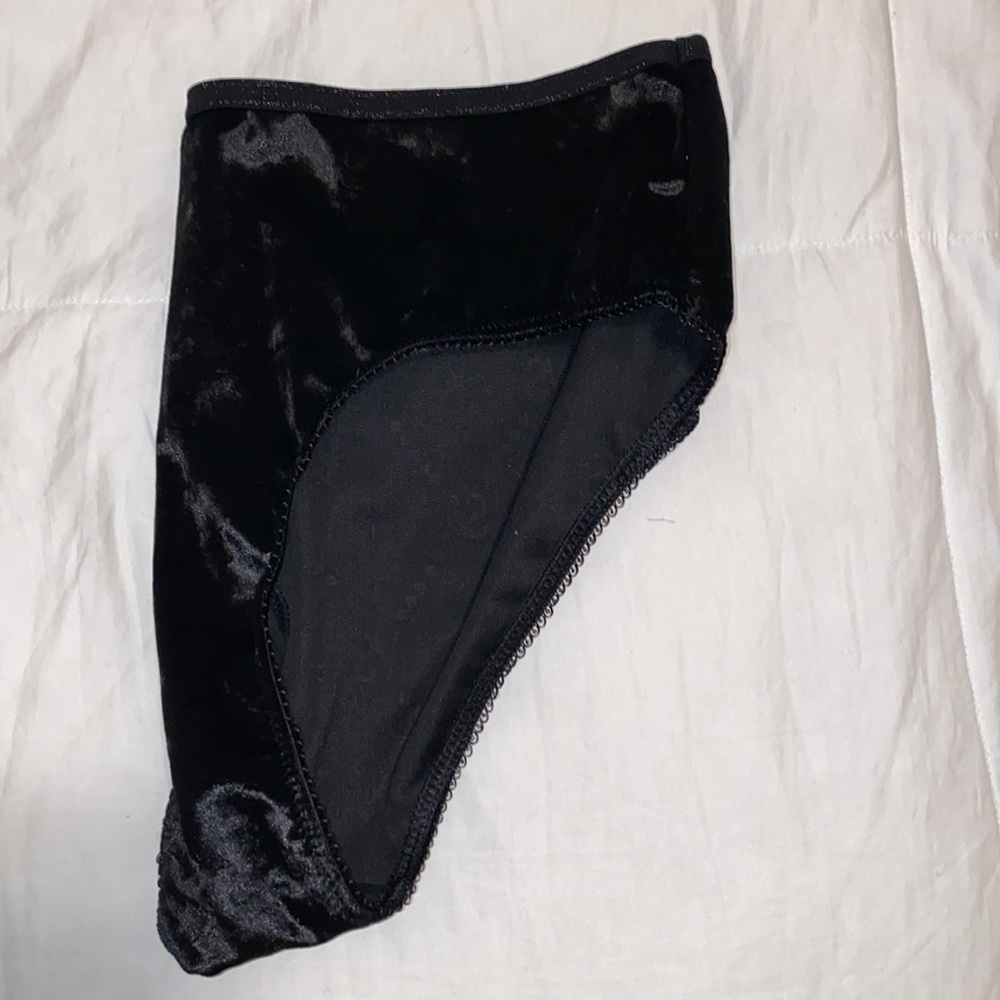Victoria Secret Black Velvet Panties - Picture 4 of 5